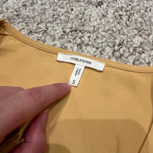 Maurices Button Front Sleeveless Blouse Sz S Gold Casual Career Office - Picture 4 of 5